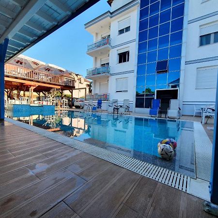 Brian Hotel Velipoje Ngoại thất bức ảnh