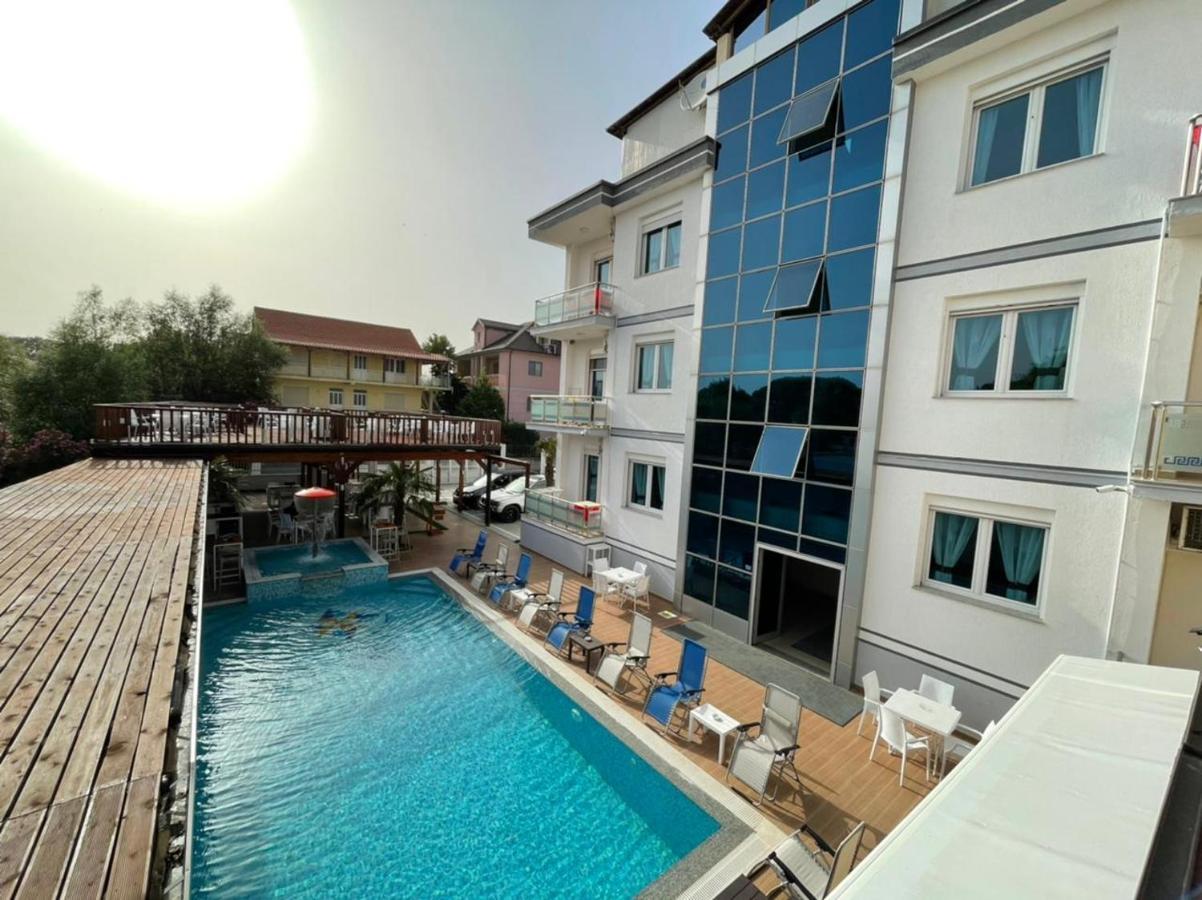 Brian Hotel Velipoje Ngoại thất bức ảnh