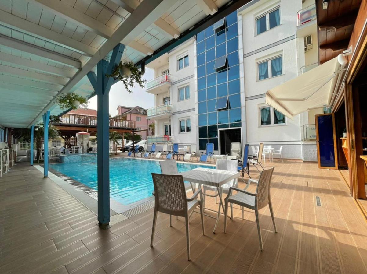 Brian Hotel Velipoje Ngoại thất bức ảnh
