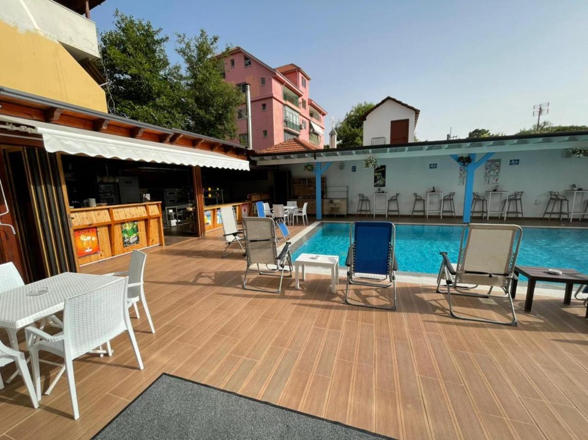 Brian Hotel Velipoje Ngoại thất bức ảnh