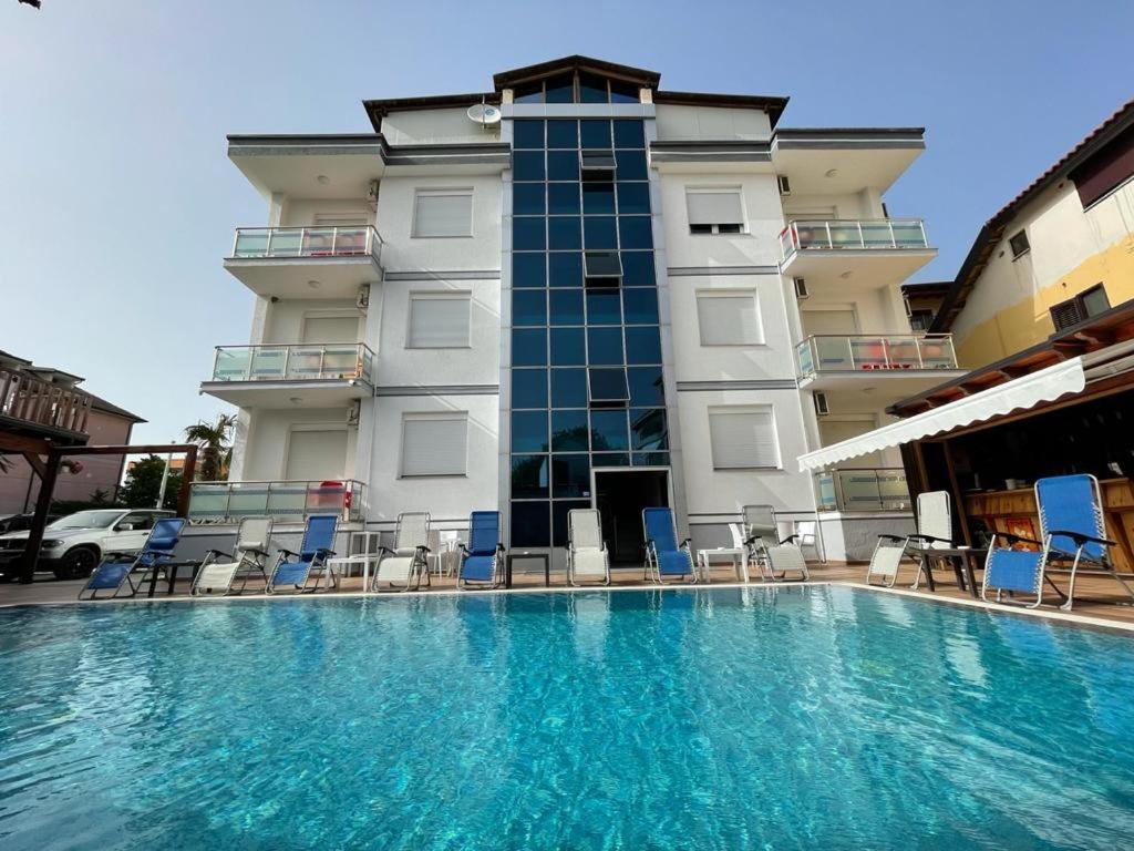 Brian Hotel Velipoje Ngoại thất bức ảnh