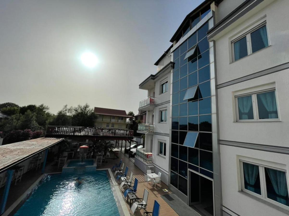 Brian Hotel Velipoje Ngoại thất bức ảnh