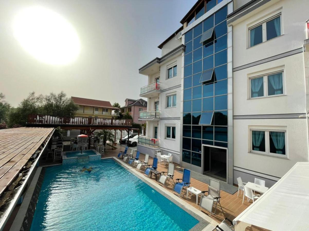 Brian Hotel Velipoje Ngoại thất bức ảnh