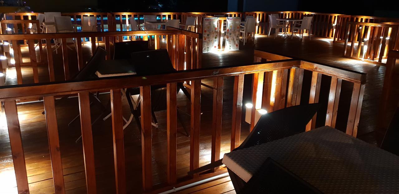 Brian Hotel Velipoje Ngoại thất bức ảnh